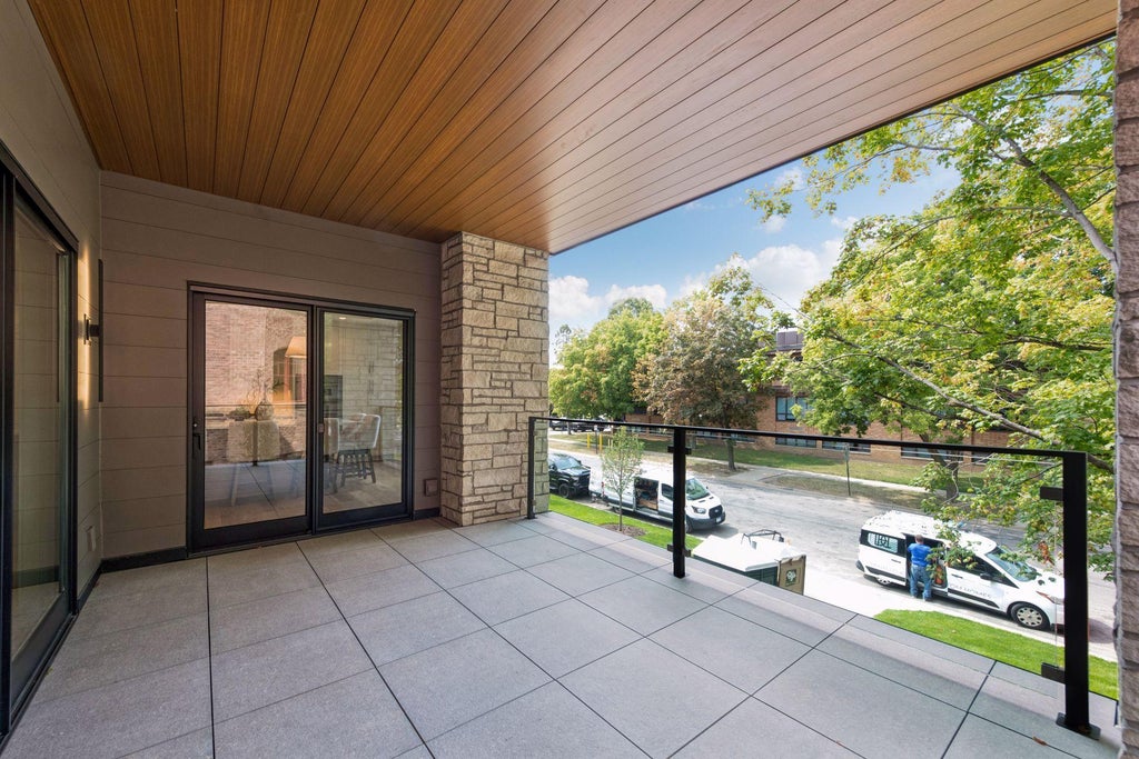 Photo of 150 Broadway Avenue S #2A, Wayzata, MN 55391 (MLS # 7167391)