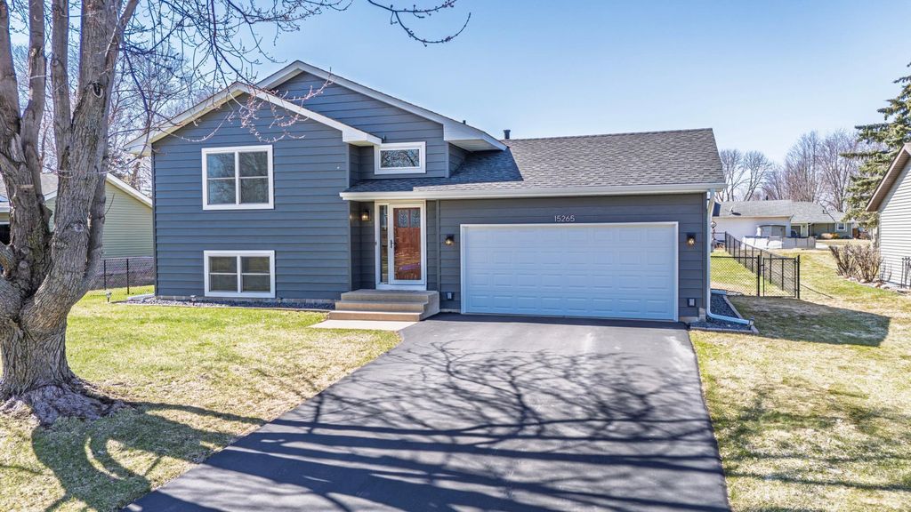 Photo of 15265 Danbury Avenue W, Rosemount, MN 55068 (MLS # 7049073)