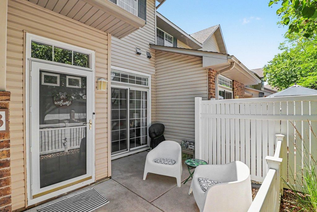 Photo of 8443 Cortland Road, Eden Prairie, MN 55344 (MLS # 7100665)