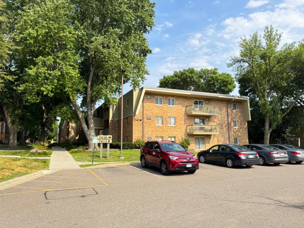 Photo of 7414 W 22nd Street #306, Saint Louis Park, MN 55426 (MLS # 7150483)