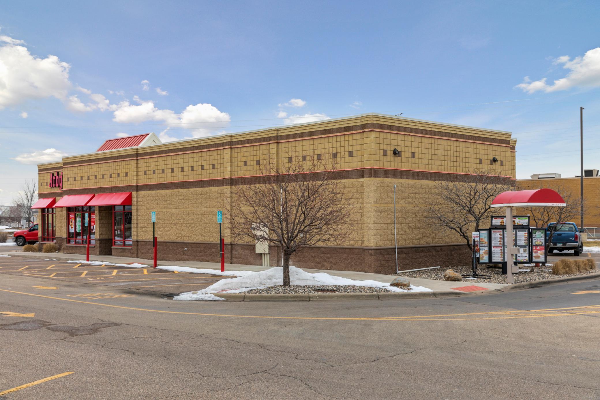 8010 Old Carriage Court