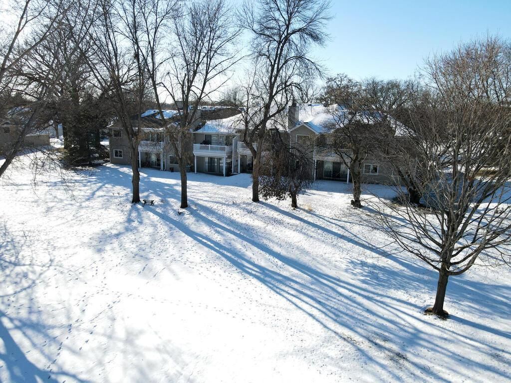 Photo of 14432 Fairway Drive #172, Eden Prairie, MN 55344 (MLS # 7007745)
