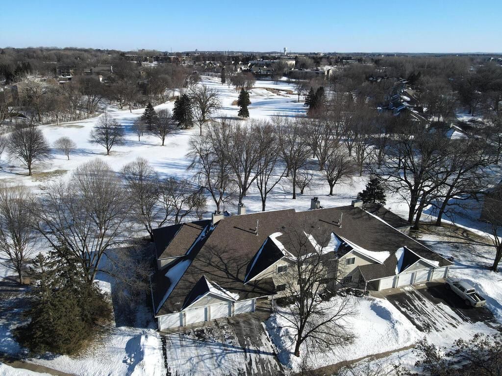 Photo of 14432 Fairway Drive #172, Eden Prairie, MN 55344 (MLS # 7007745)