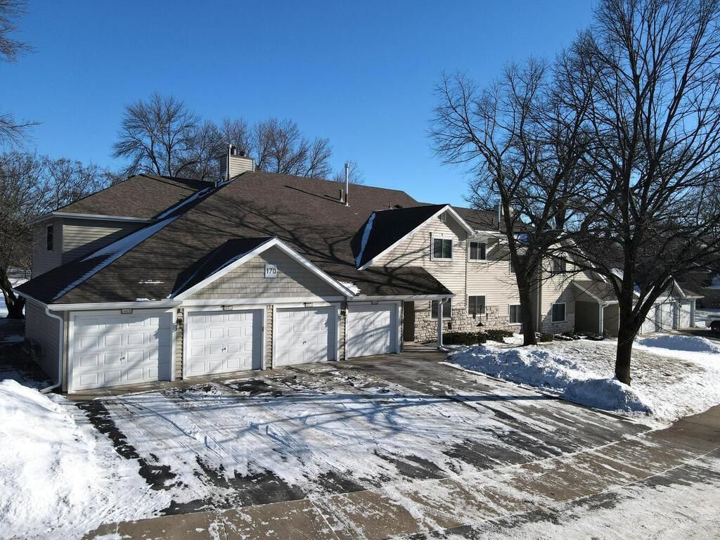 Photo of 14432 Fairway Drive #172, Eden Prairie, MN 55344 (MLS # 7007745)
