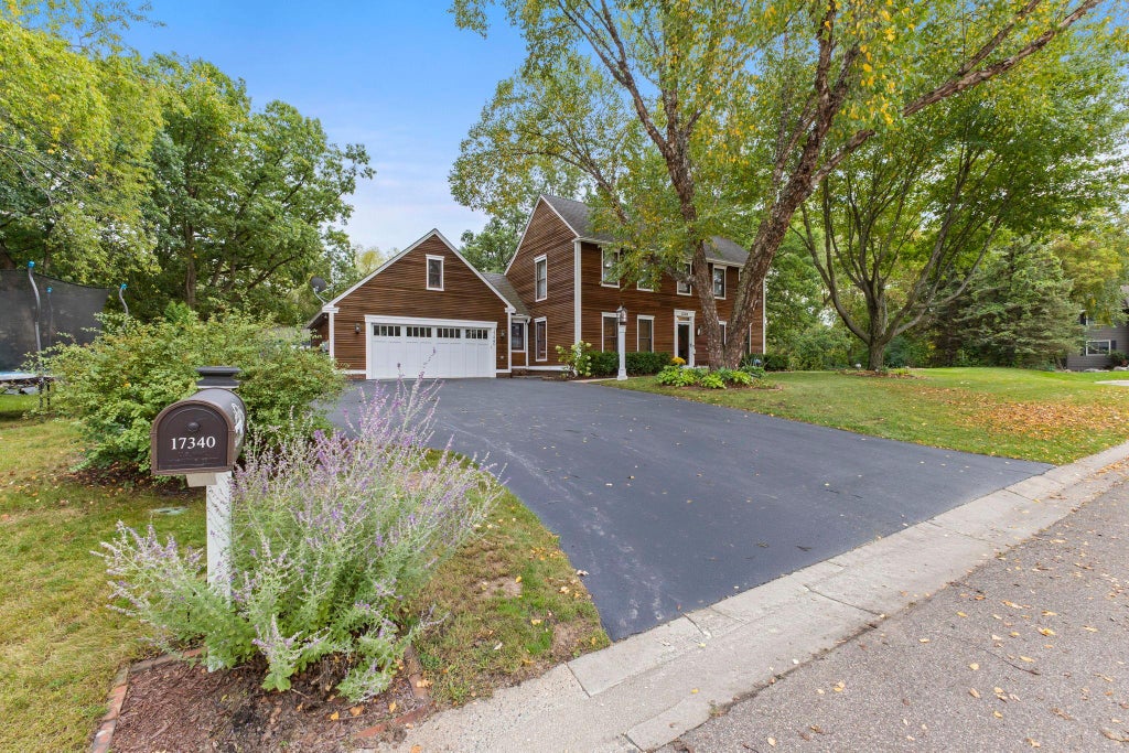 Photo of 17340 Jade Court, Lakeville, MN 55044 (MLS # 7148874)