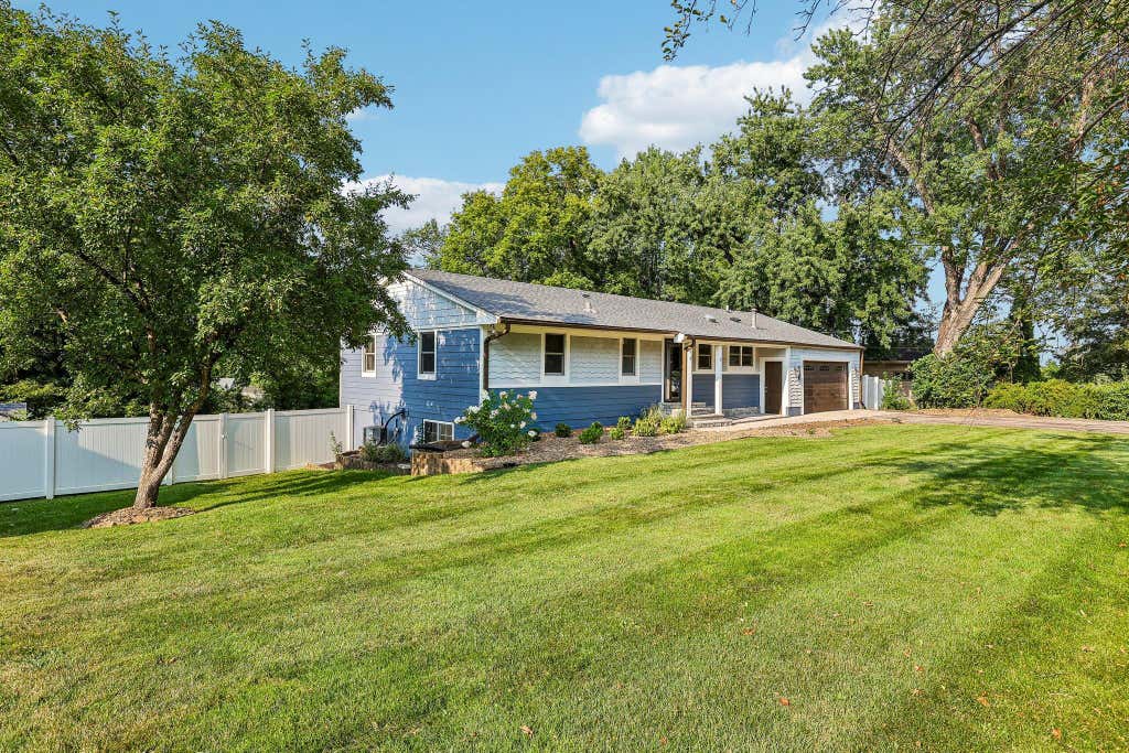 Photo of 19112 Townline Road, Minnetonka, MN 55345 (MLS # 7125179)