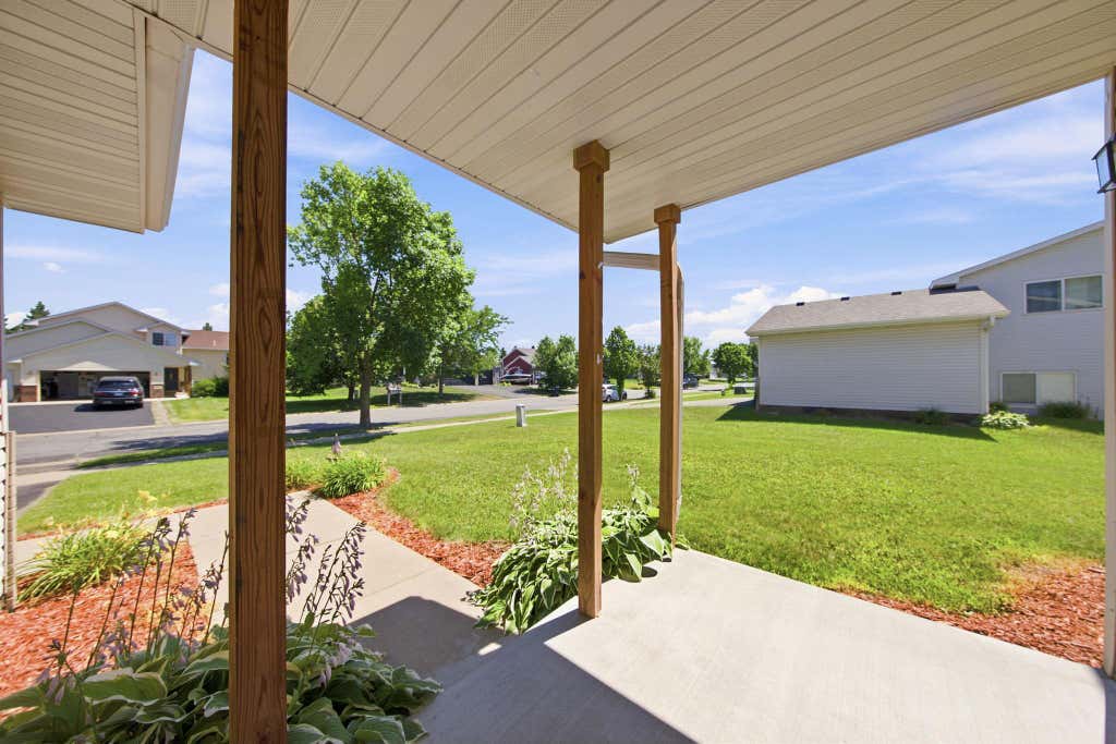 Photo of 10123 Park Place Drive, Monticello, MN 55362 (MLS # 7121921)