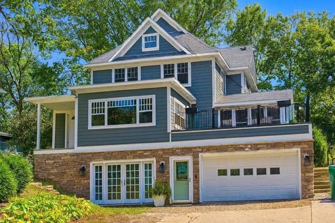 Photo of 405 Vine Avenue, Albert Lea, MN 56007 (MLS # 6800528)