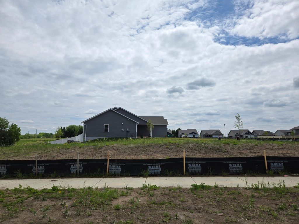 Photo of 8801 Jules Avenue S, Cottage Grove, MN 55016 (MLS # 7078900)