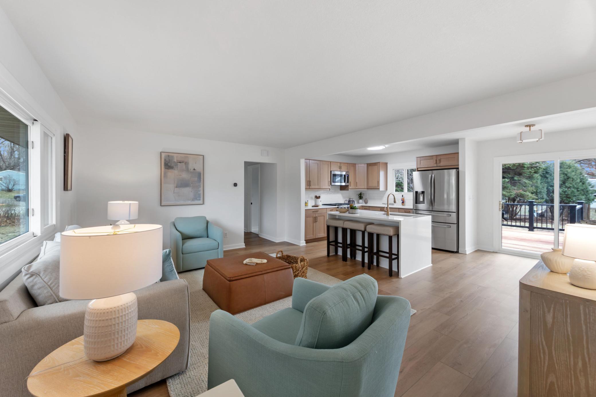 13529 Arthur Street W