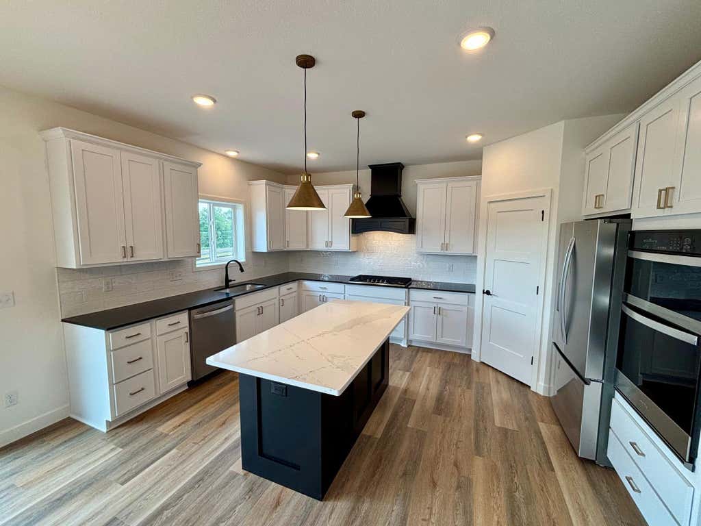 Photo of 819 Walnut Grove Lane, Hanover, MN 55341 (MLS # 7120322)