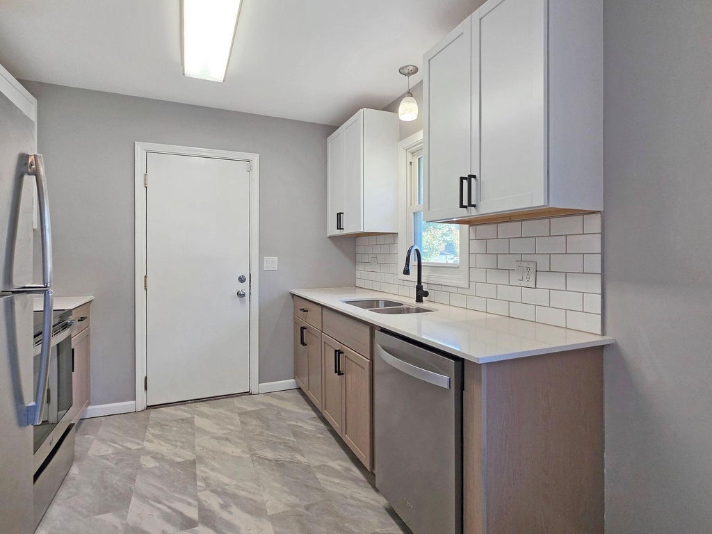 Photo of 9312 Oakland Avenue S, Bloomington, MN 55420 (MLS # 7159444)