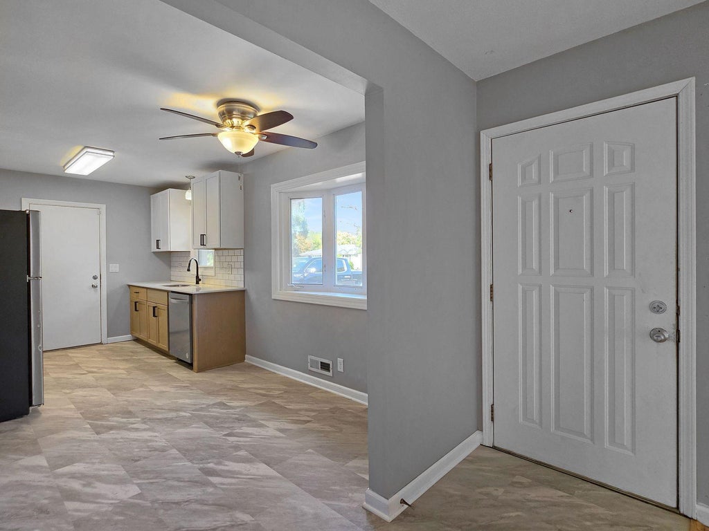 Photo of 9312 Oakland Avenue S, Bloomington, MN 55420 (MLS # 7159444)