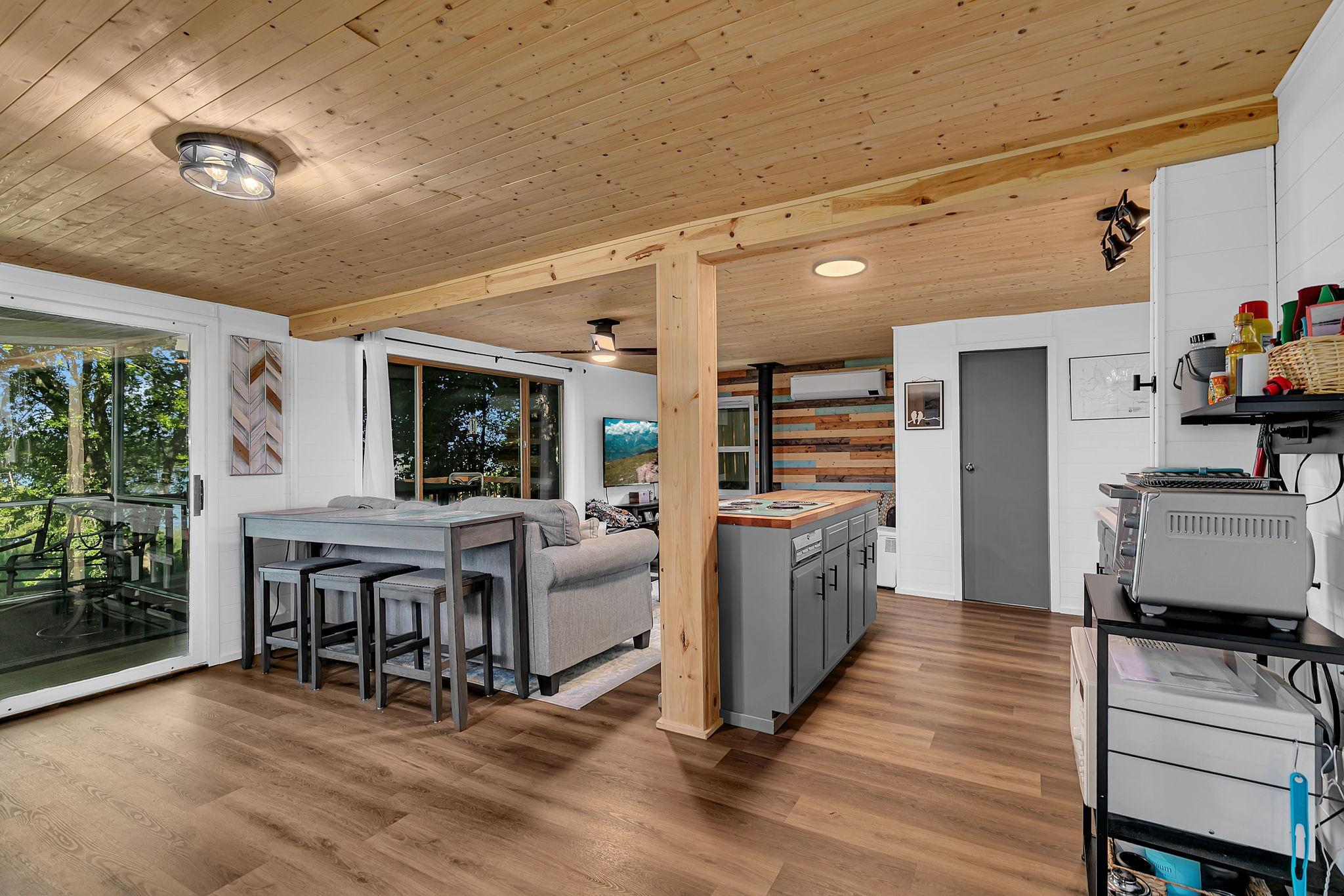 38089 Treehouse Lane