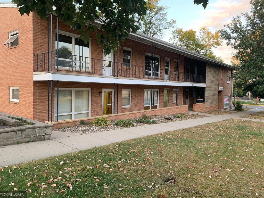 Photo of 105 2nd Avenue SW #1, Hutchinson, MN 55350 (MLS # 7035457)