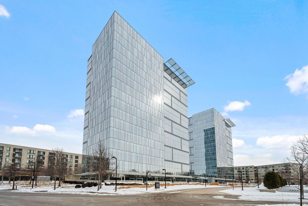 Photo of 8161 33rd Avenue S #106, Bloomington, MN 55425 (MLS # 7033864)