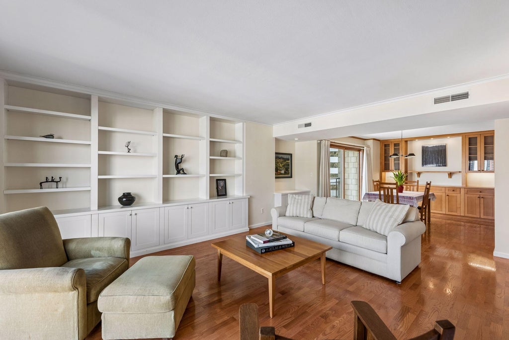 Photo of 1225 Lasalle Avenue #1307, Minneapolis, MN 55403 (MLS # 7111009)