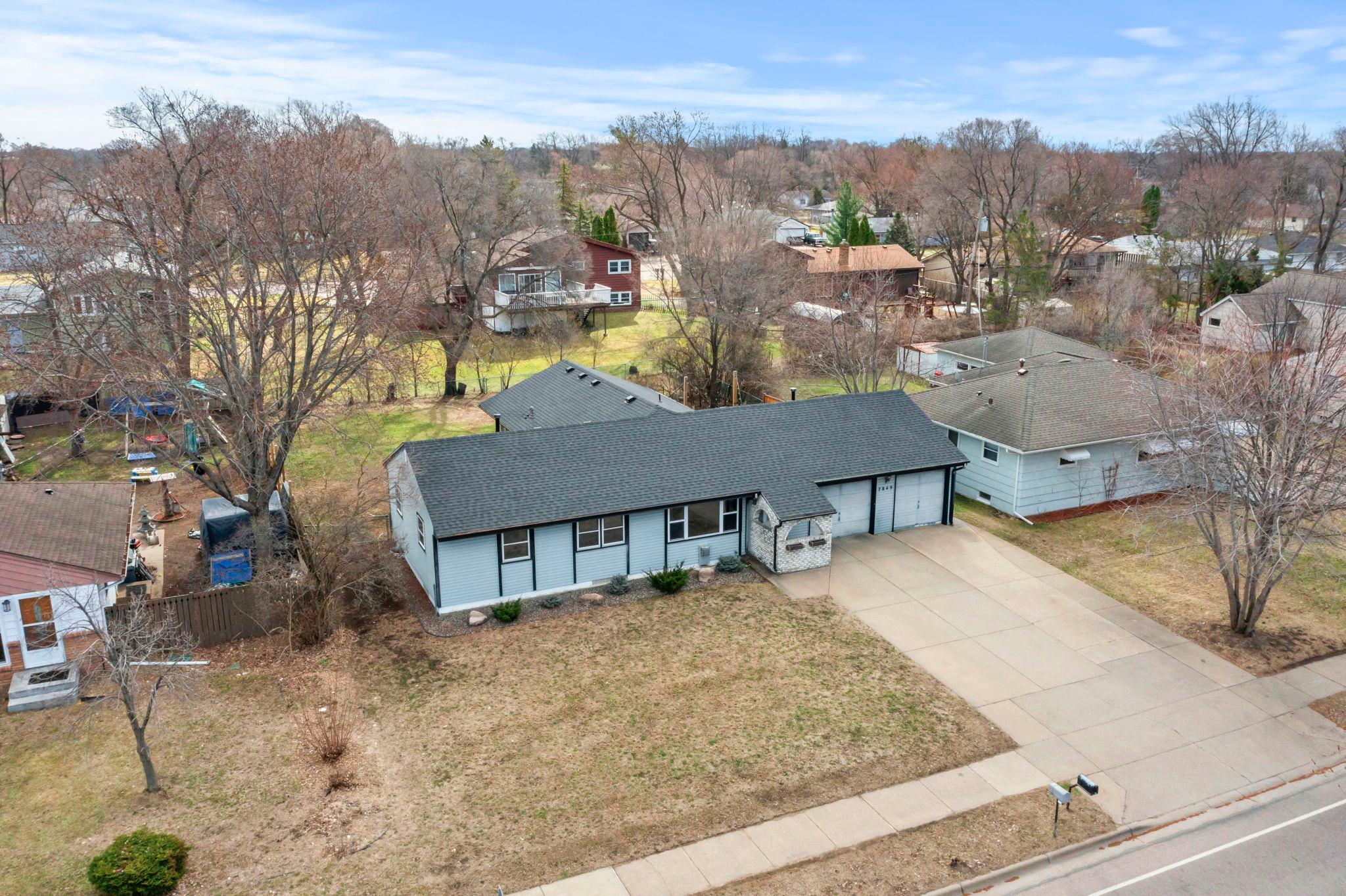 7849 Monroe Street NE