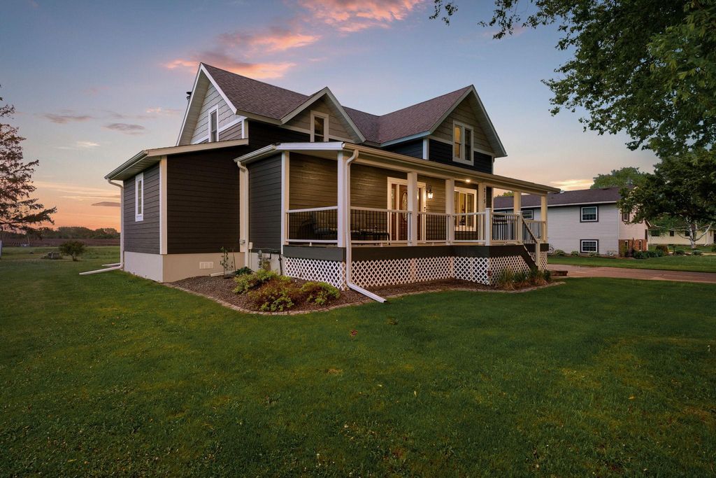 Photo of 215 5th Avenue NE, Blooming Prairie, MN 55917 (MLS # 7078296)