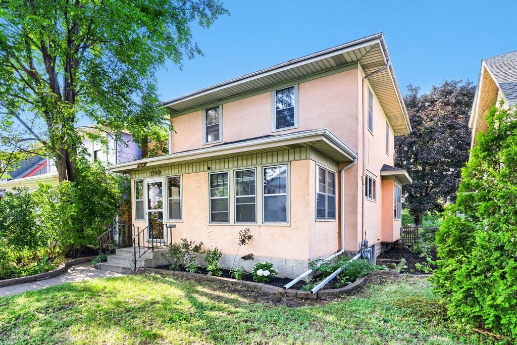 Photo of 1549 Edmund Avenue, Saint Paul, MN 55104 (MLS # 7105843)