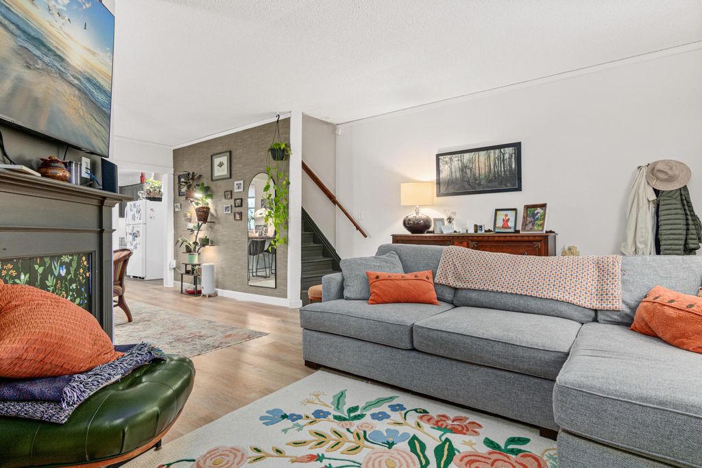 Photo of 1515 Blair Ave Ave, Saint Paul, MN 55104 (MLS # 7045155)