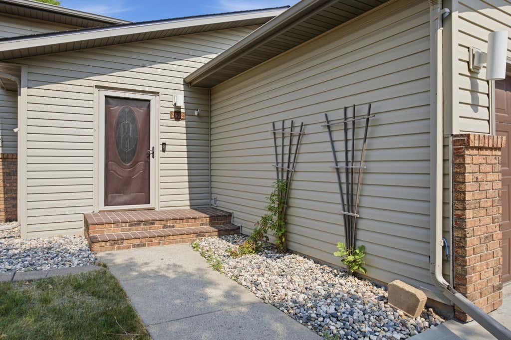 Photo of 2622 29th Avenue S, Moorhead, MN 56560 (MLS # 7117859)