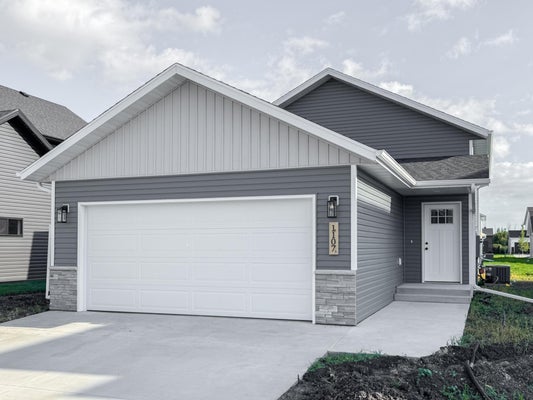 1843 19TH ST N, WAHPETON, ND 58075 - Image fc2daff2bb15a7f40217edcdcb67a296/1479408437