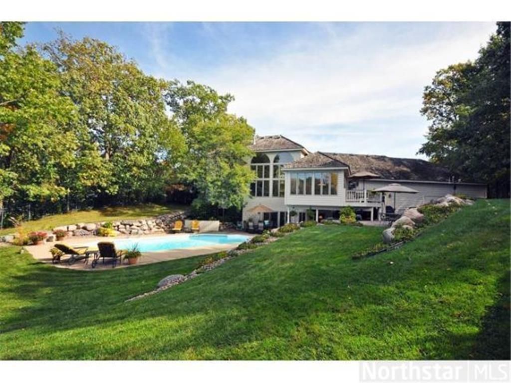 Photo of 14704 White Oak Drive, Burnsville, MN 55337 (MLS # 7021641)