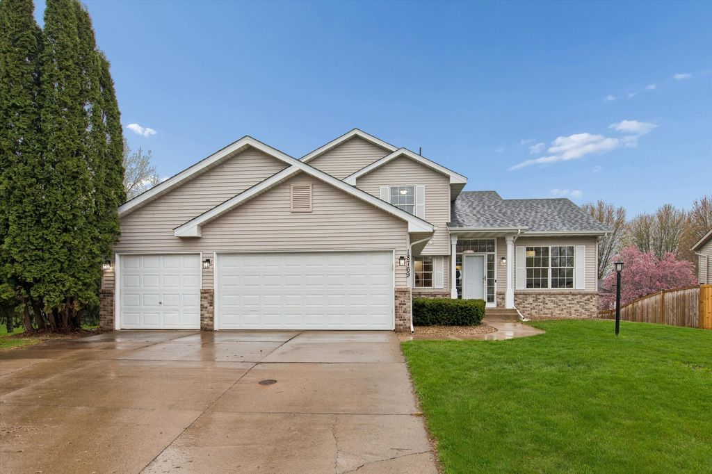 Photo of 18769 Englewood Way, Farmington, MN 55024 (MLS # 7061820)