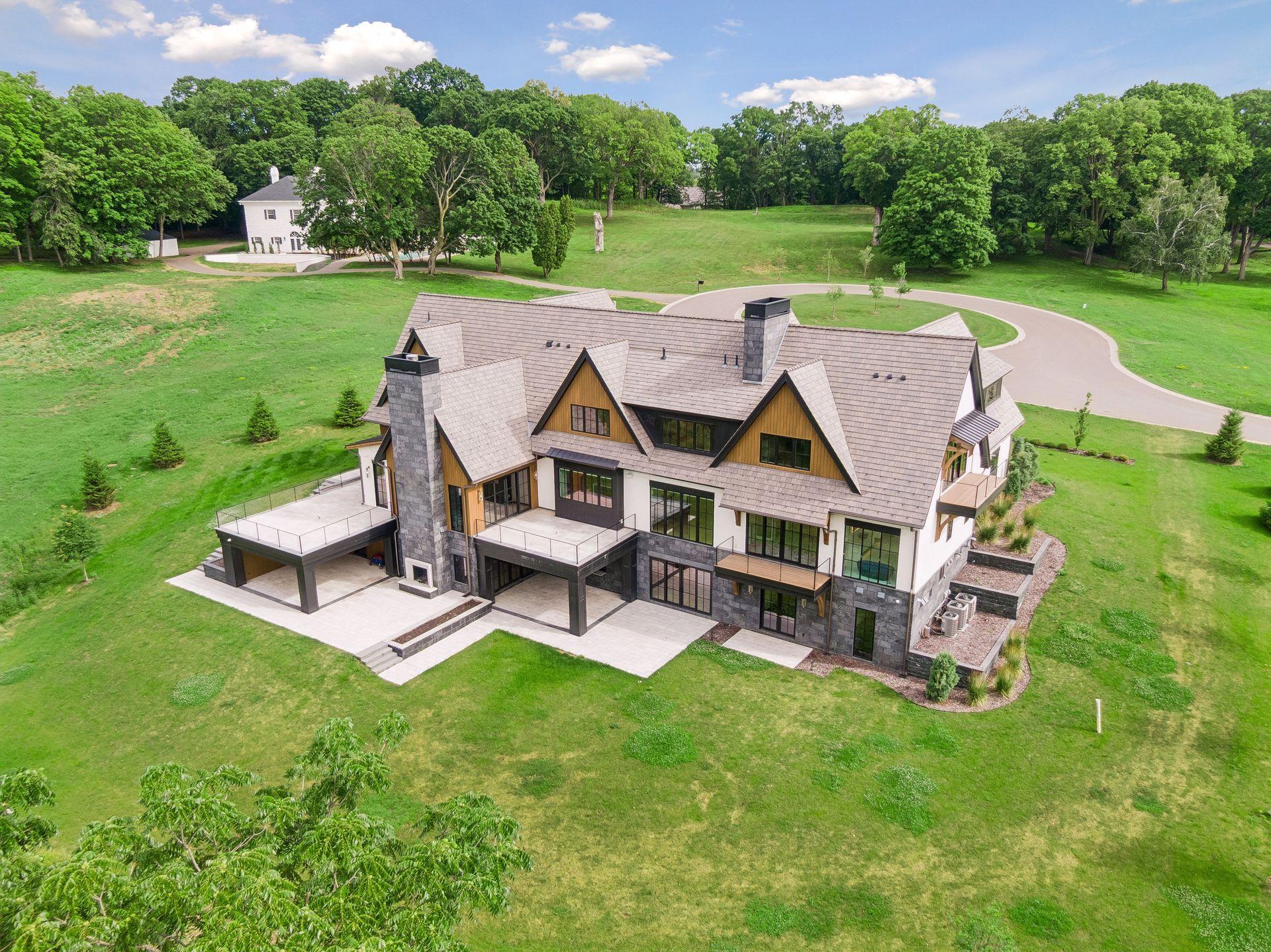 1105 Tanager Hill