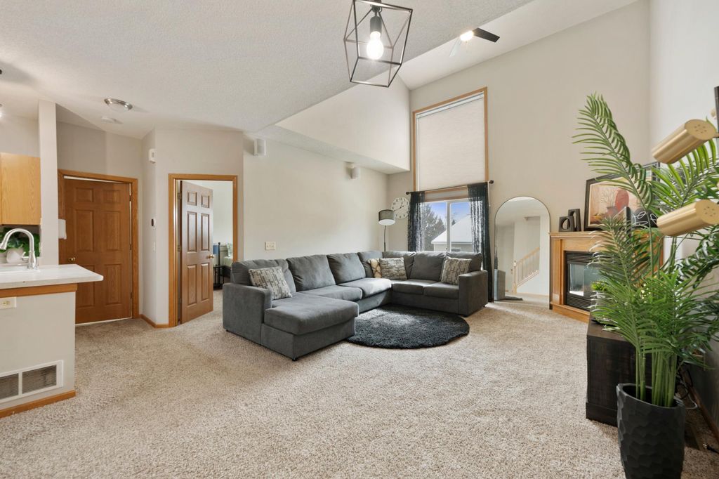Photo of 8622 Savanna Oaks Bay #K, Woodbury, MN 55125 (MLS # 7024784)