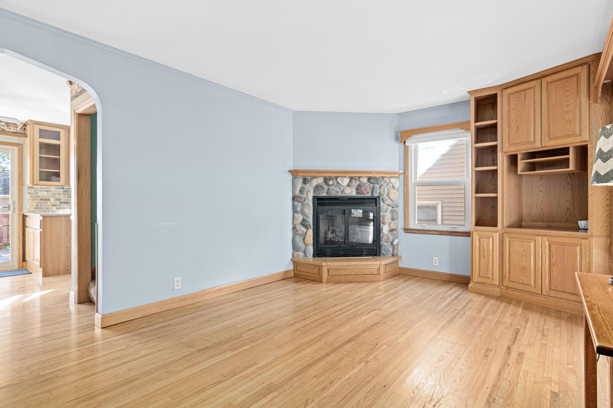 3101 Nevada Avenue S