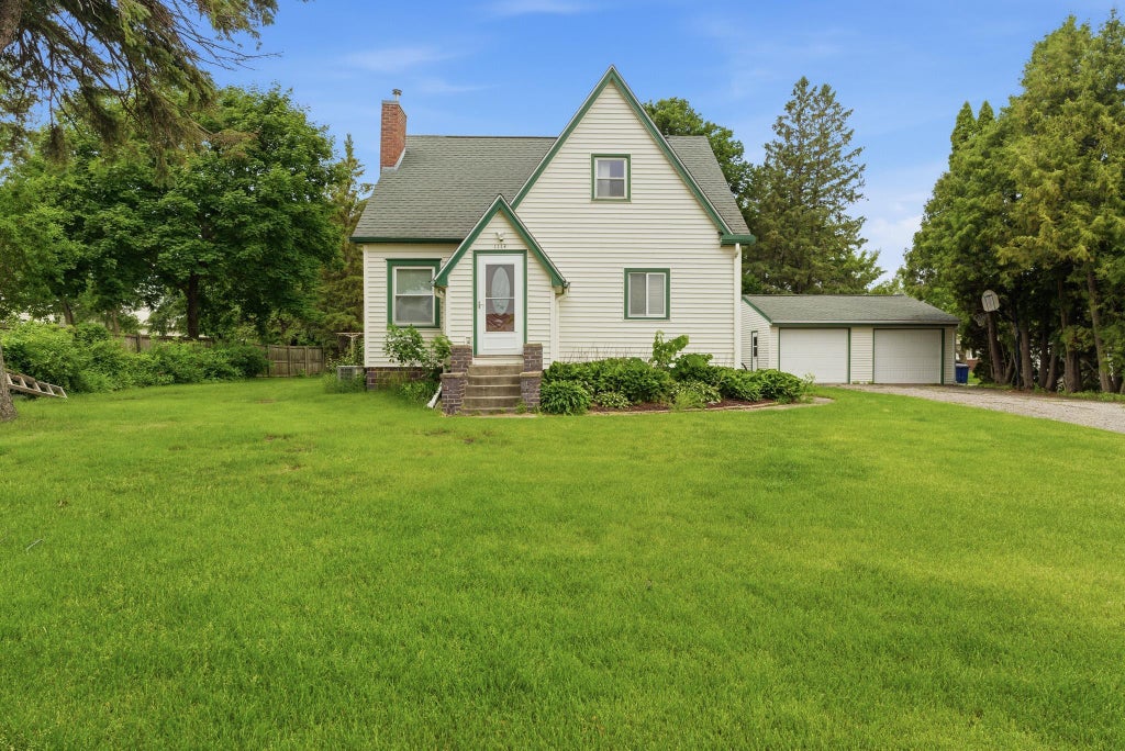 Photo of 1113 State Street N, Waseca, MN 56093 (MLS # 7090068)