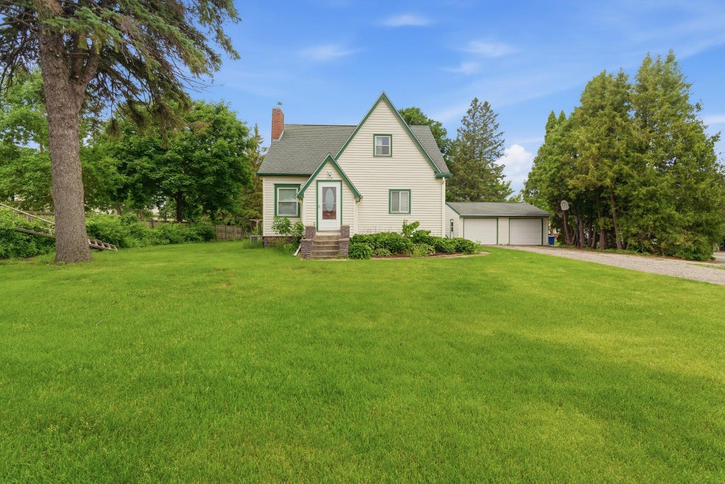 Photo of 1113 State Street N, Waseca, MN 56093 (MLS # 7090068)