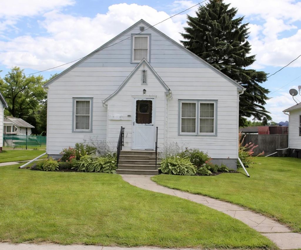 Photo of 20 E Thorpe Avenue, Ada, MN 56510 (MLS # 7019762)