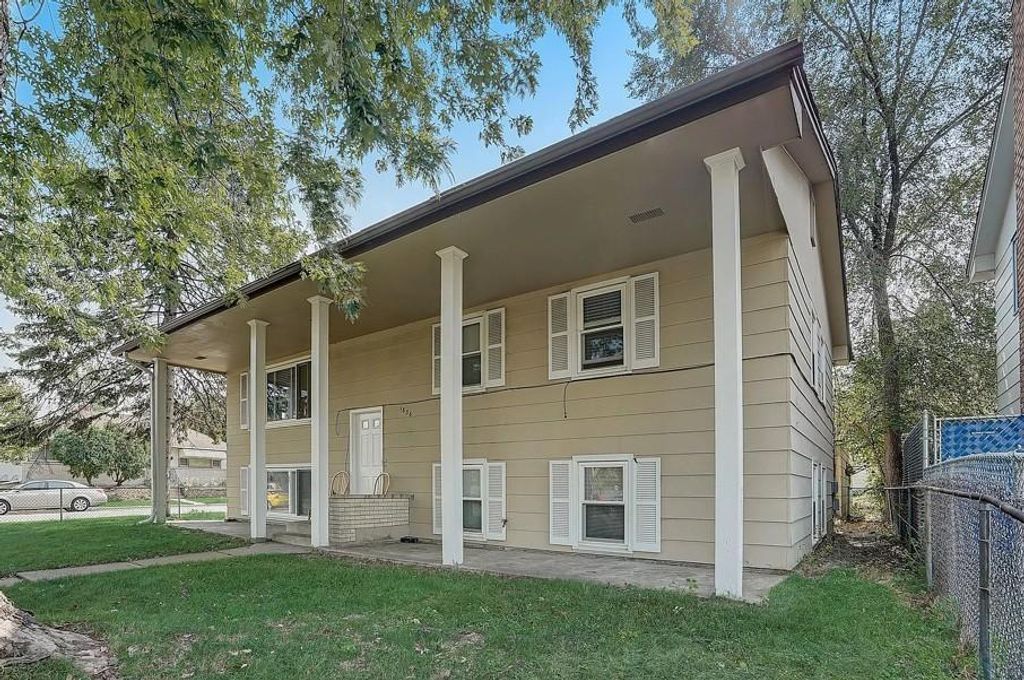 Photo of 1836 Mechanic Avenue, Saint Paul, MN 55119 (MLS # 6825267)