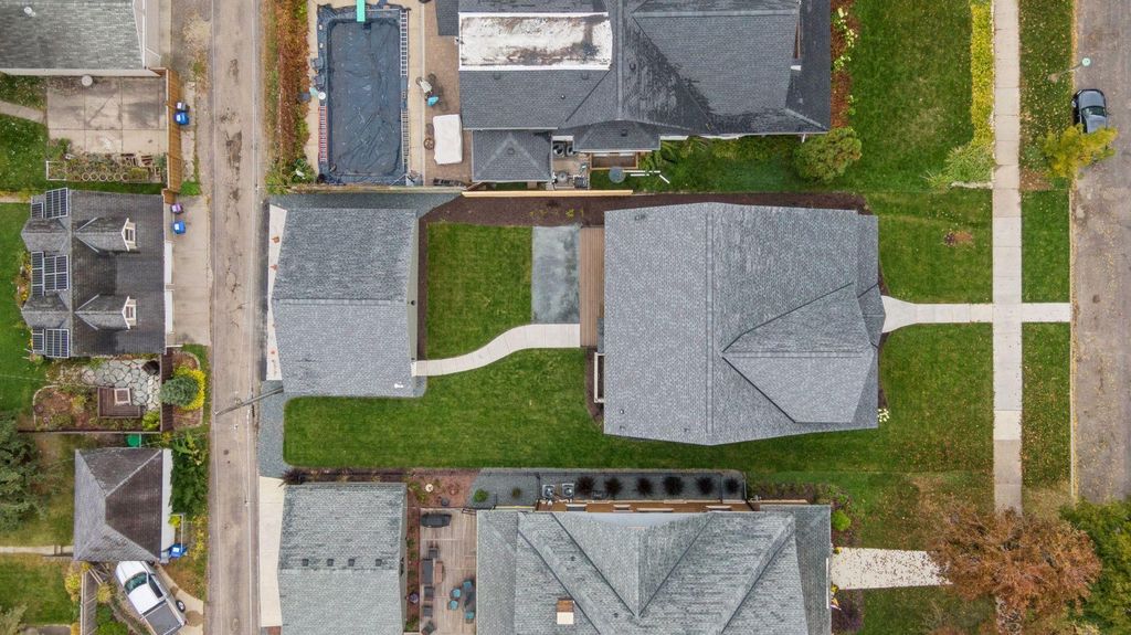 Photo of 1532 Lincoln Avenue, Saint Paul, MN 55105 (MLS # 6755458)