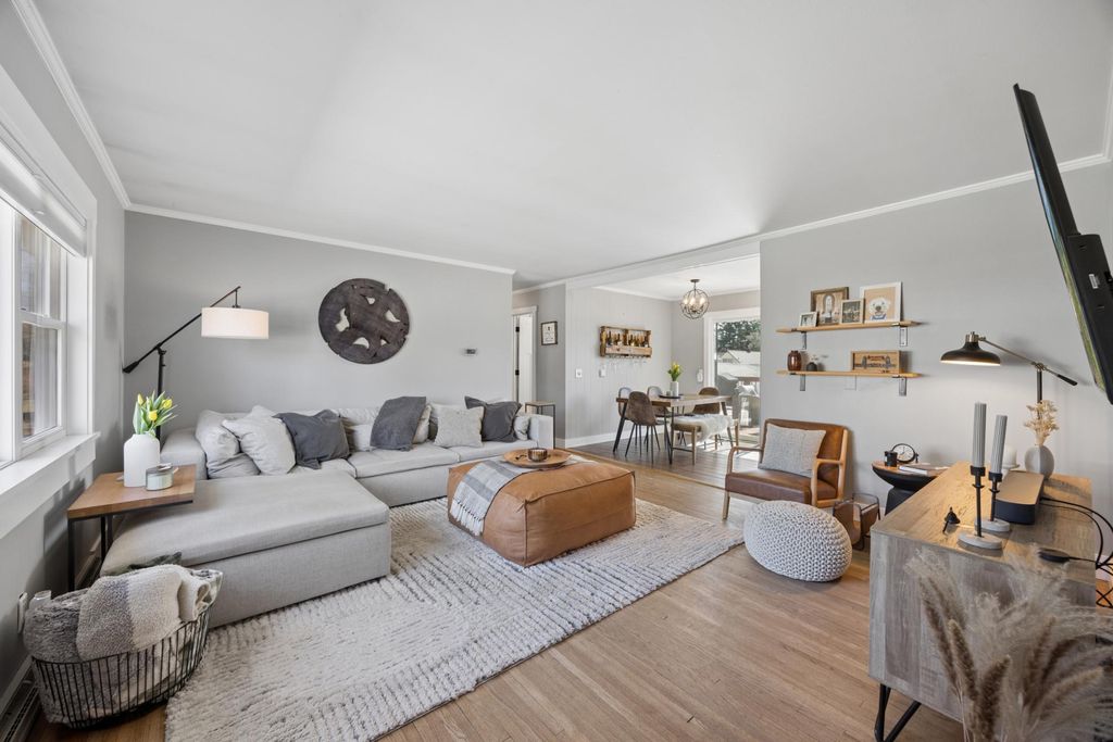 Photo of 1225 Oak Street W, Stillwater, MN 55082 (MLS # 7042370)