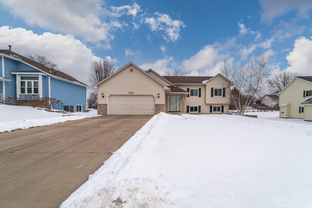 Photo of 16241 Grinnell Avenue, Lakeville, MN 55044 (MLS # 7016913)