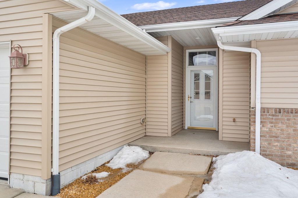 Photo of 2495 Mossy Creek Drive NE, Owatonna, MN 55060 (MLS # 7008260)