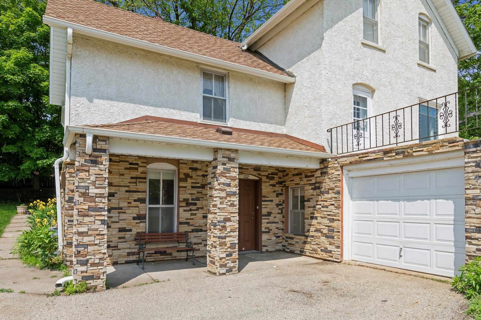 122 Woodland Drive