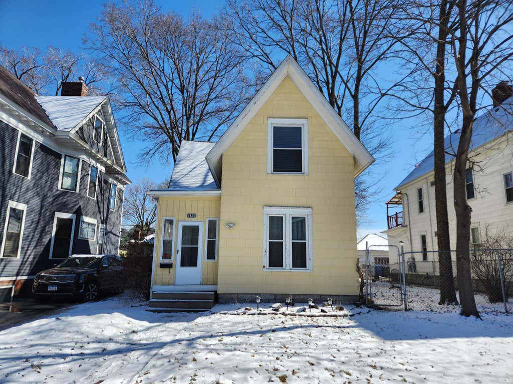 Photo of 1925 Elliot Avenue, Minneapolis, MN 55404 (MLS # 7115070)