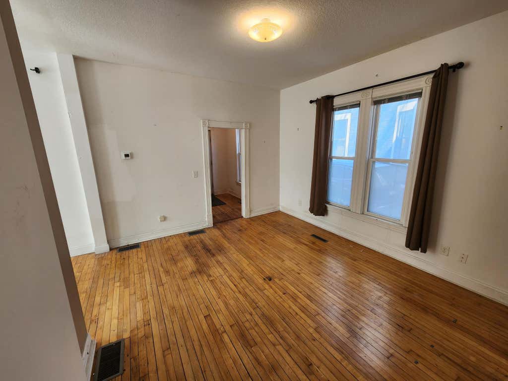 Photo of 1925 Elliot Avenue, Minneapolis, MN 55404 (MLS # 7115070)