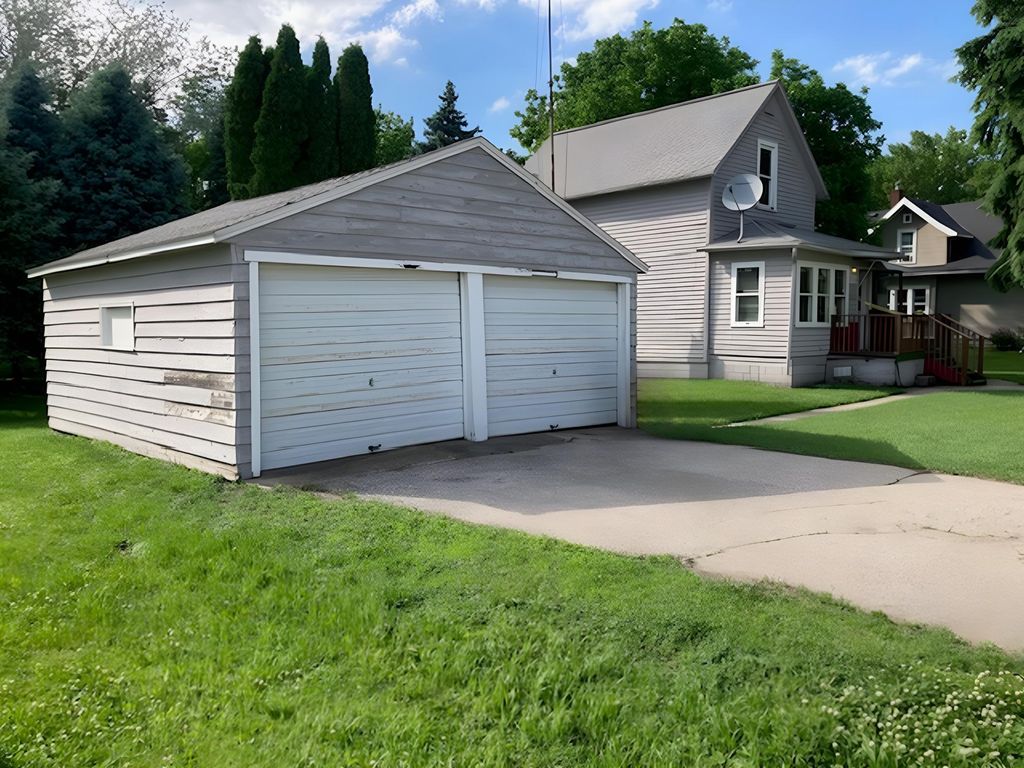 Photo of 214 2nd Street NW, Pennock, MN 56279 (MLS # 7114579)