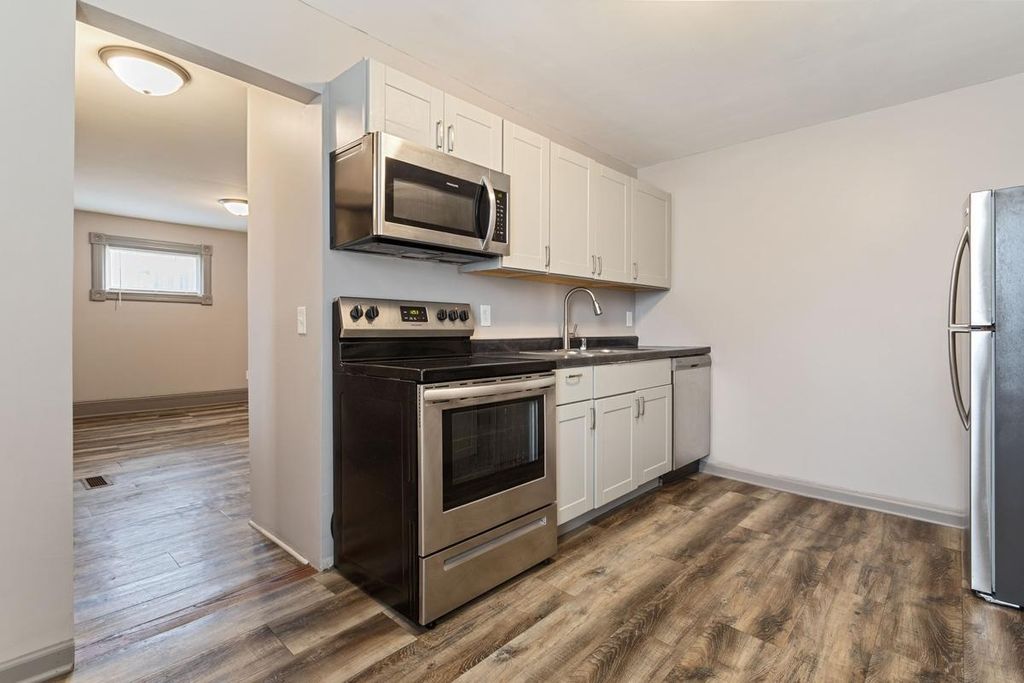 Photo of 792 Duluth Street, Saint Paul, MN 55106 (MLS # 7055417)