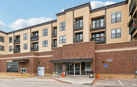 15 E Franklin Avenue 224 Minneapolis MN 55404