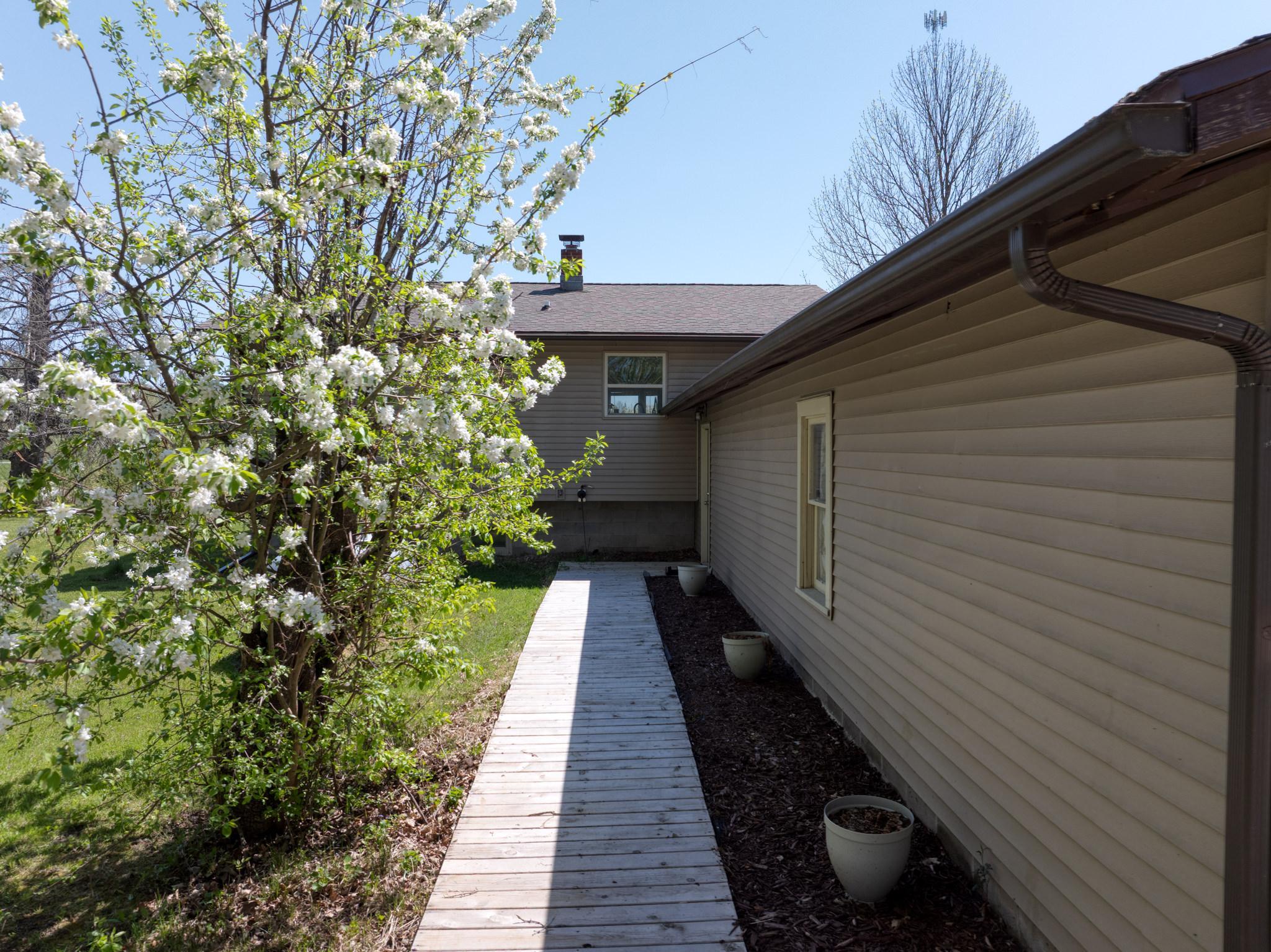 9019 County Road 65 NE