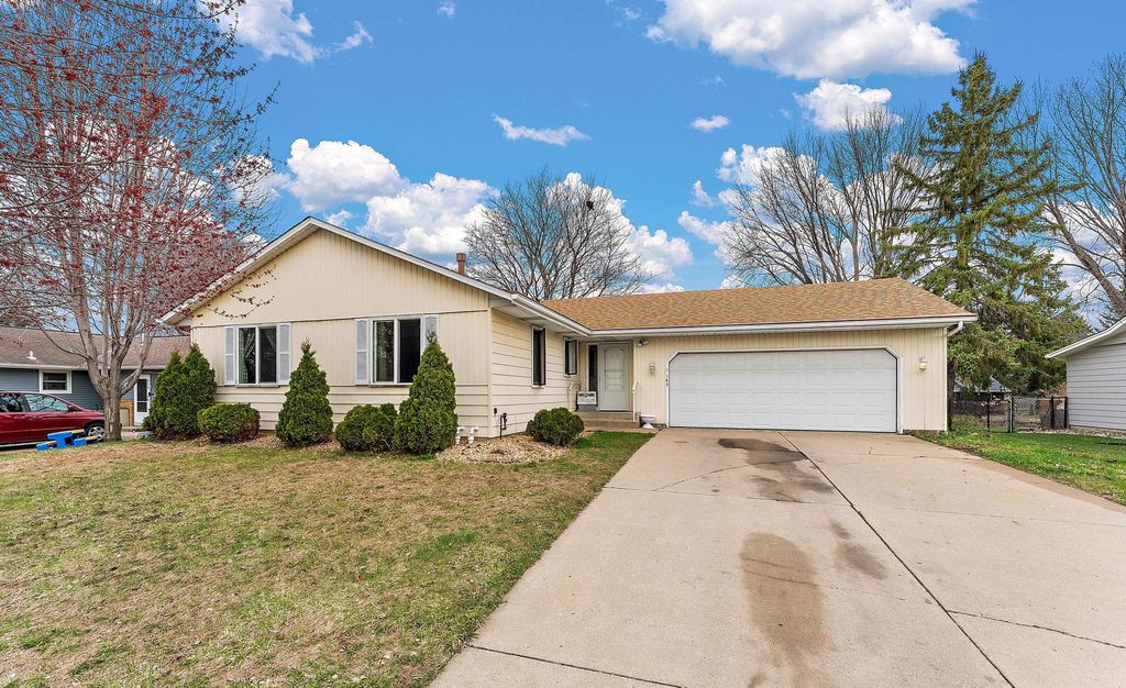 Photo of 163 Southwind Lane, West Saint Paul, MN 55118 (MLS # 7035384)