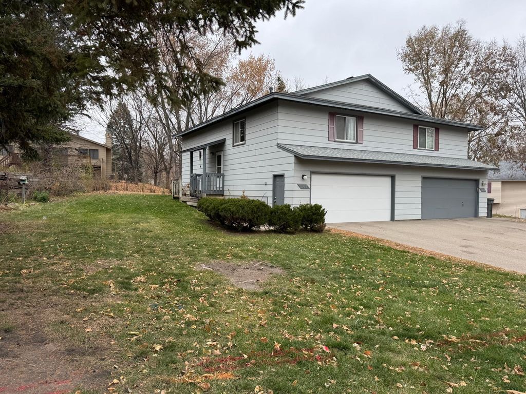 Photo of 8275 Cypress Lane, Eden Prairie, MN 55347 (MLS # 7012673)