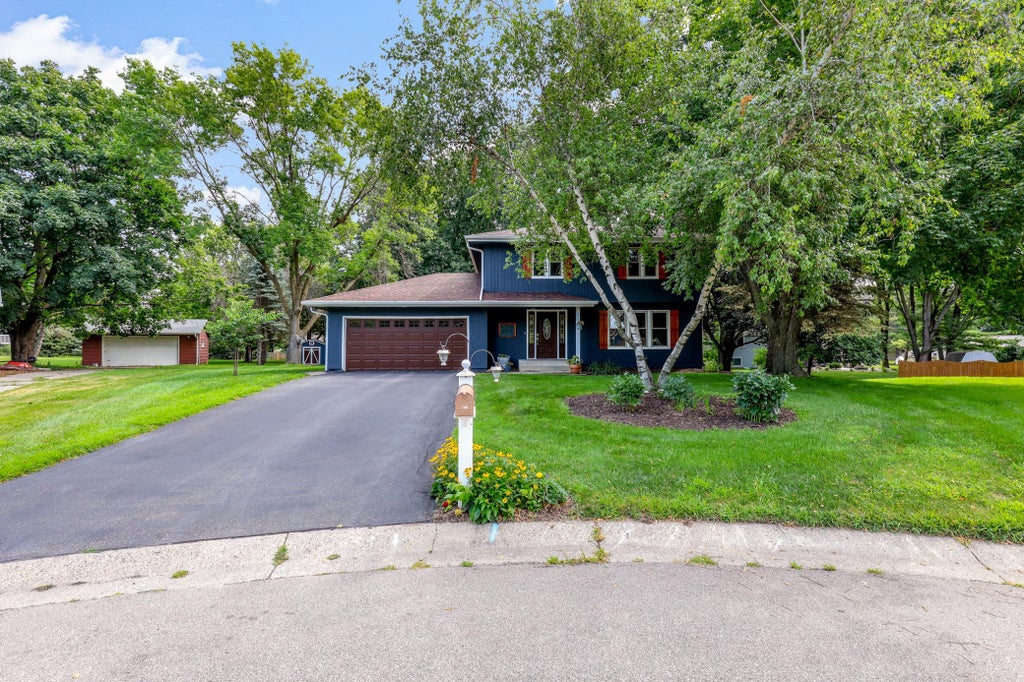 Photo of 17200 Barberry Circle, Eden Prairie, MN 55346 (MLS # 7100373)